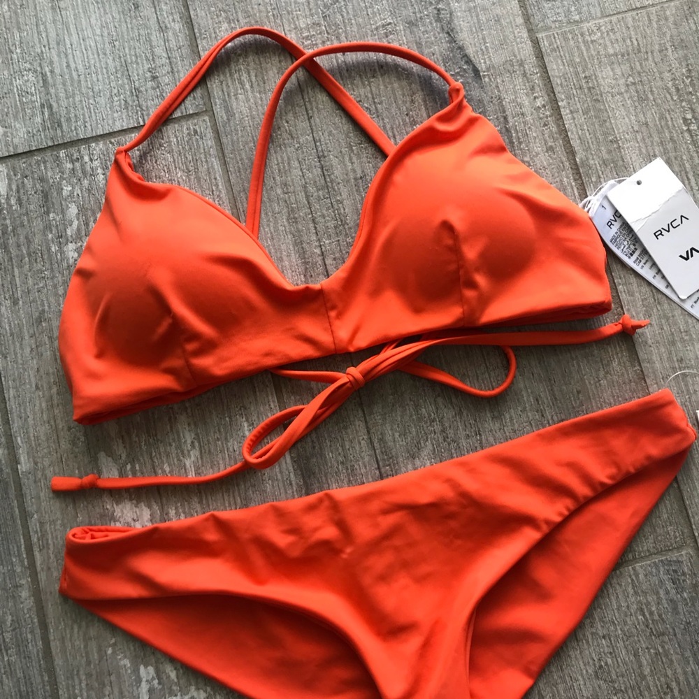π₯π₯RVCA - SOLID BIKINI SETπ₯π₯ - Picture 1 of 6